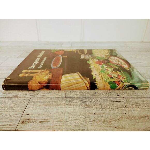 European‎ Kitchen HCDJ Cookbook Vtg 1974 - RARE HTF 1st Ed - Marie Merrington - Picture 5 of 15